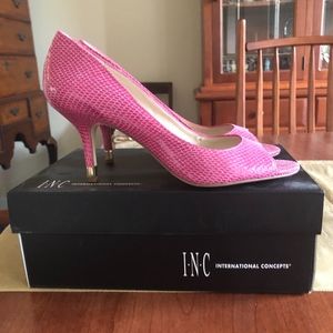 INC International Concepts Pink pumps